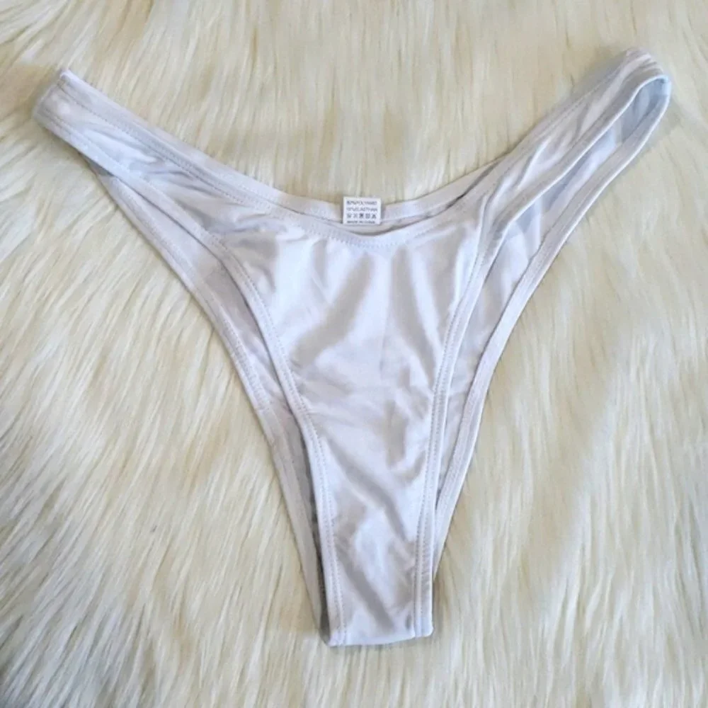 New White Underwire Top with High Cut Legs Bikini Set